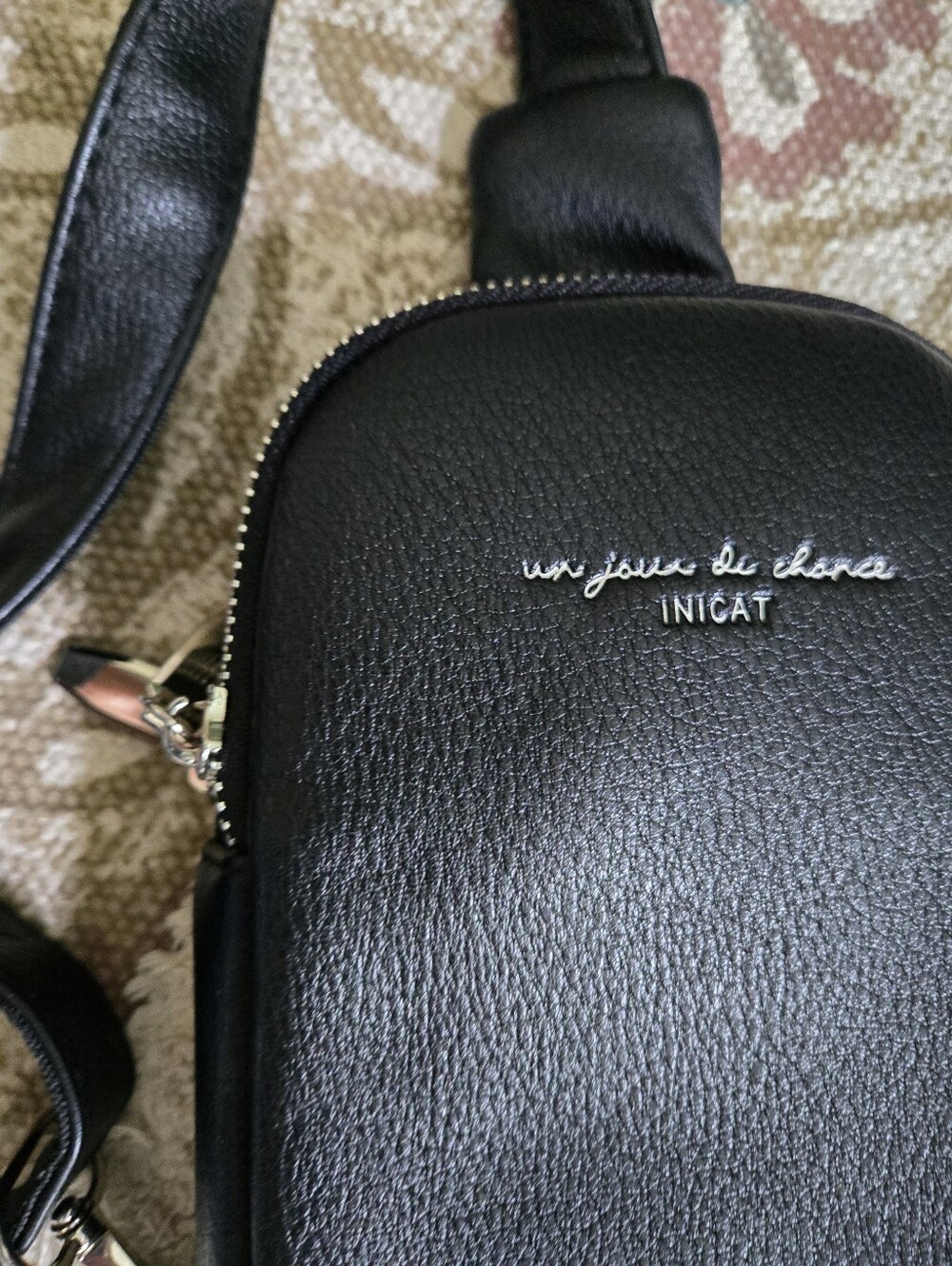 Inicat Black Crossbody Sling Bag -Vegan Leather Silver Hardware - Picture 3 of 12